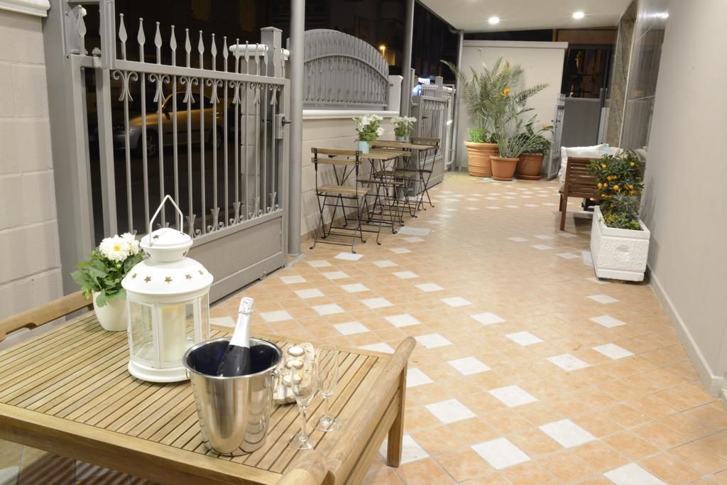 Mediterranea Sea House Montesilvano Marina Kültér fotó